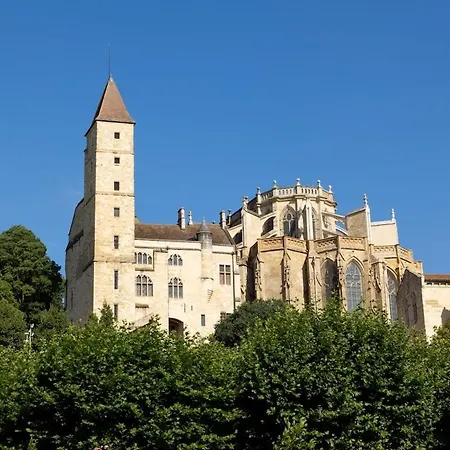 Rive Du Gers - Vue Et Parking Appartement Auch